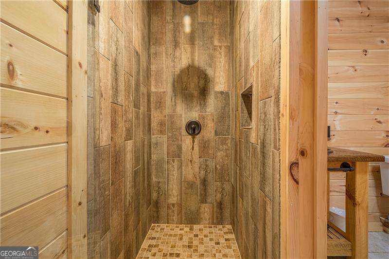 213 Moonshine Hollow Property Photo 42