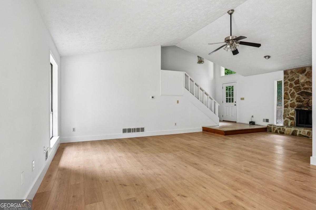 2550 Big Oaks Drive Sw Property Photo 13