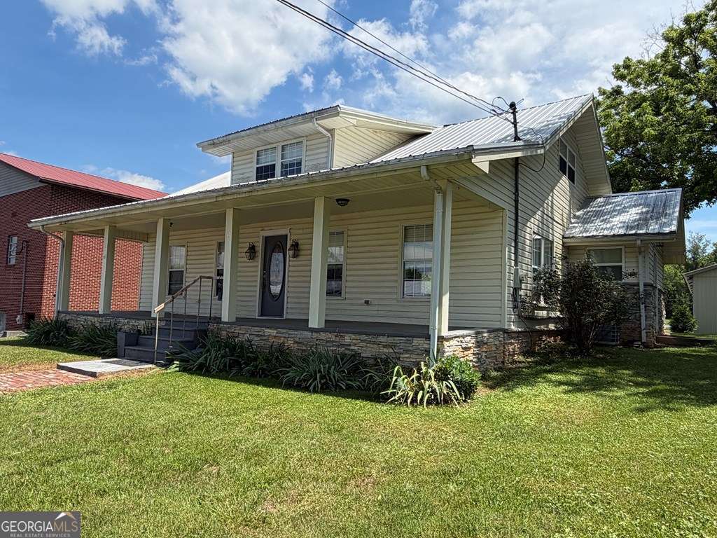 17 Town Square Road Property Photo 11