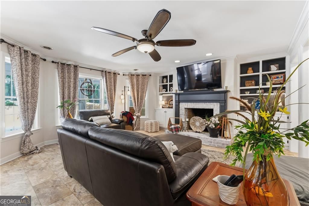 256 Westchester Drive Property Photo 19