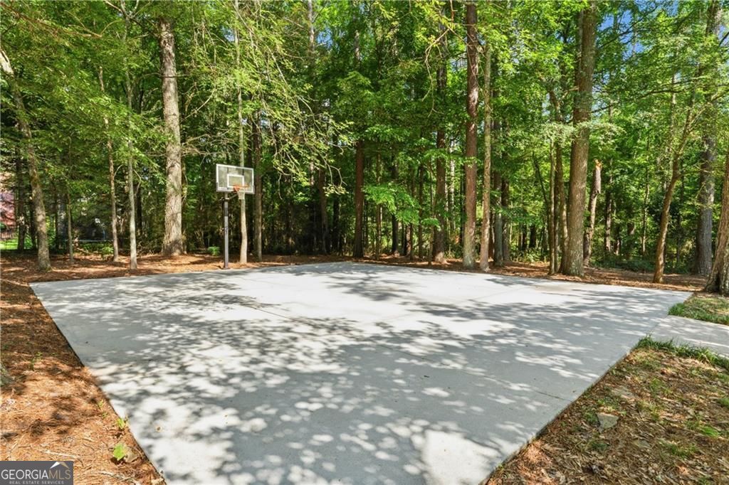 256 Westchester Drive Property Photo 30