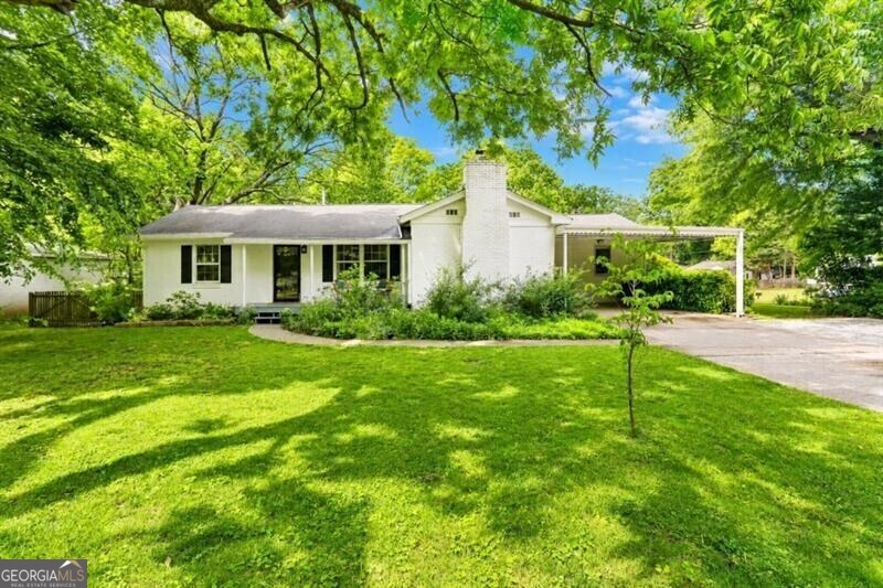 3972 N Peachtree Road Property Photo 1