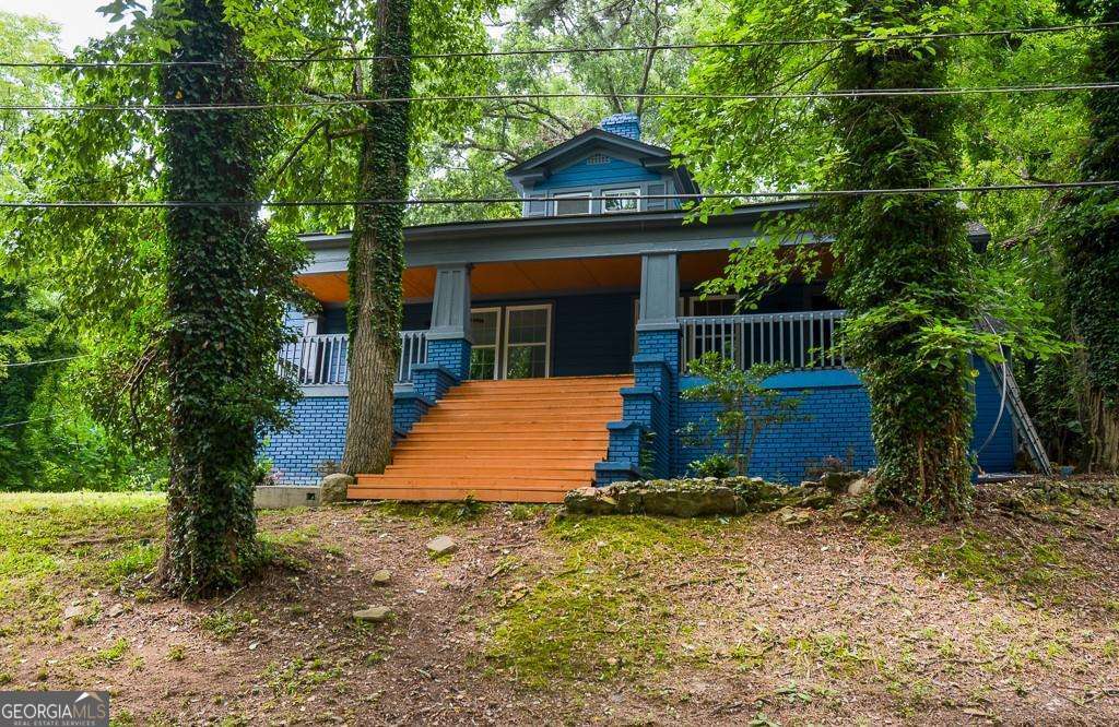3 Roseway Circle Ne Property Photo 1