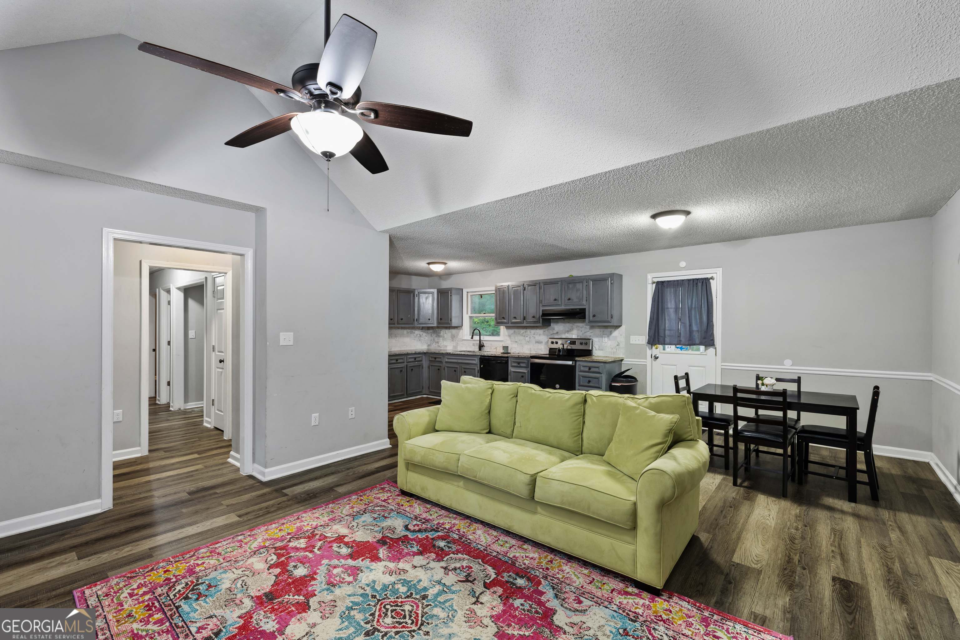 2055 Greentree Parkway Property Photo 4
