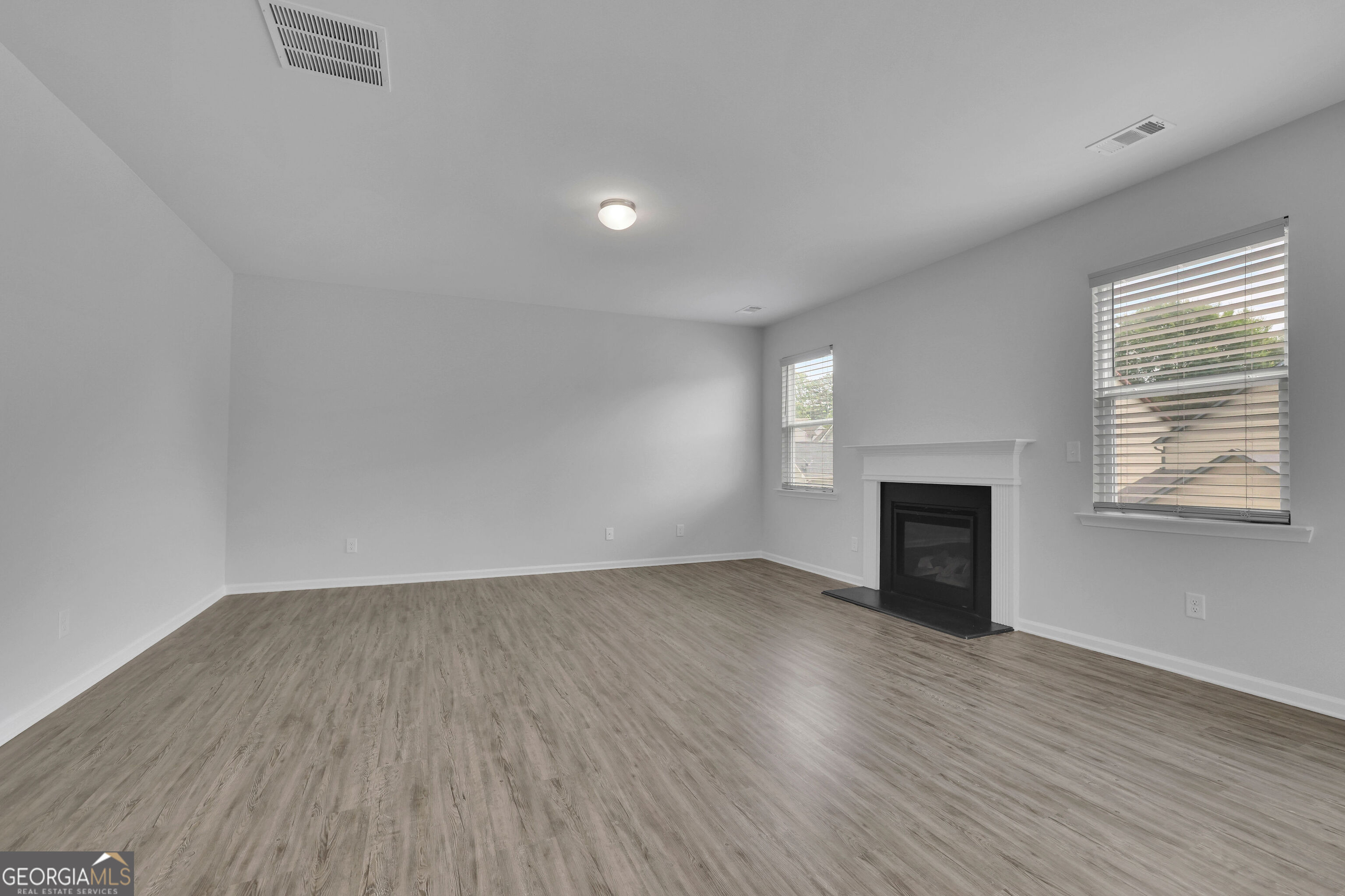 410 Trail Finders Way Property Photo 7