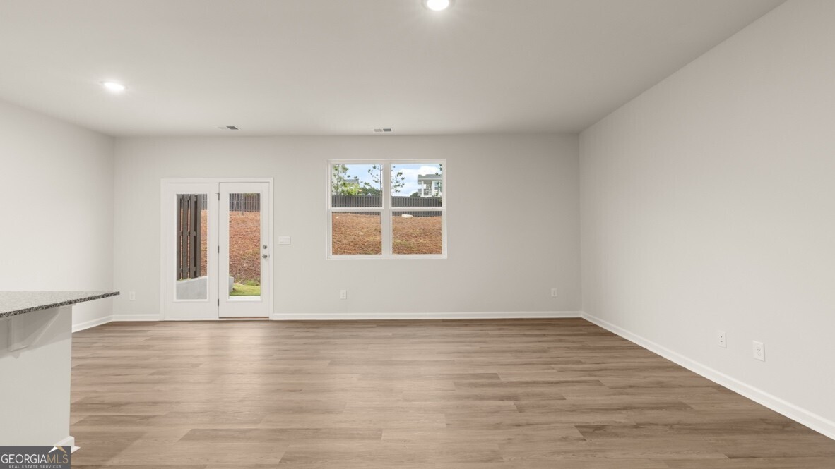 2346 Carlton Parkway Property Photo 9