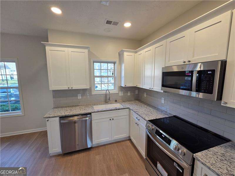 2555 Flat Shoals Road # 2701 Property Photo 8