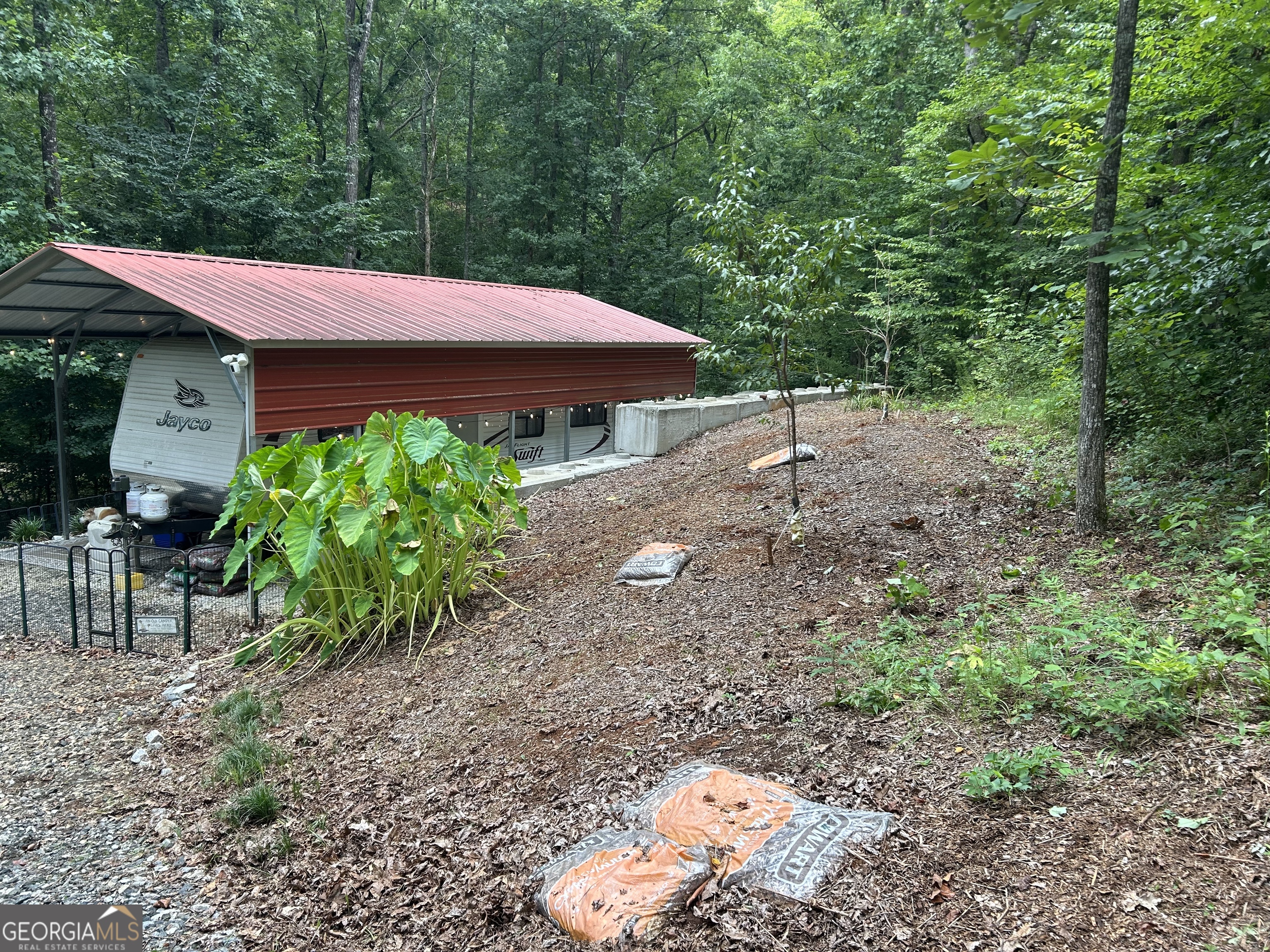 581 Cherokee Road Property Photo 10