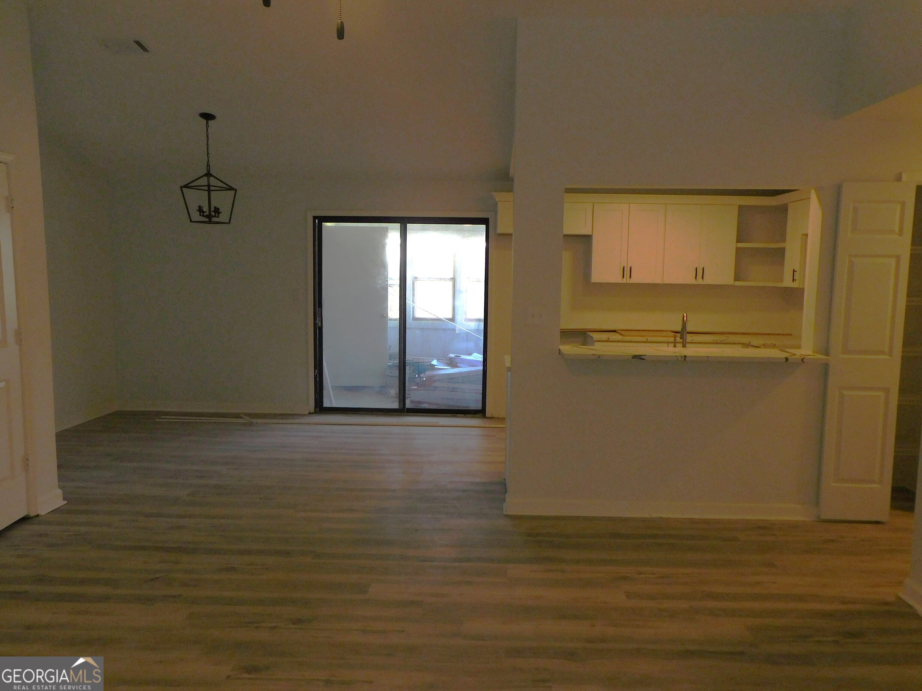 1286 Britain Drive Property Photo 3