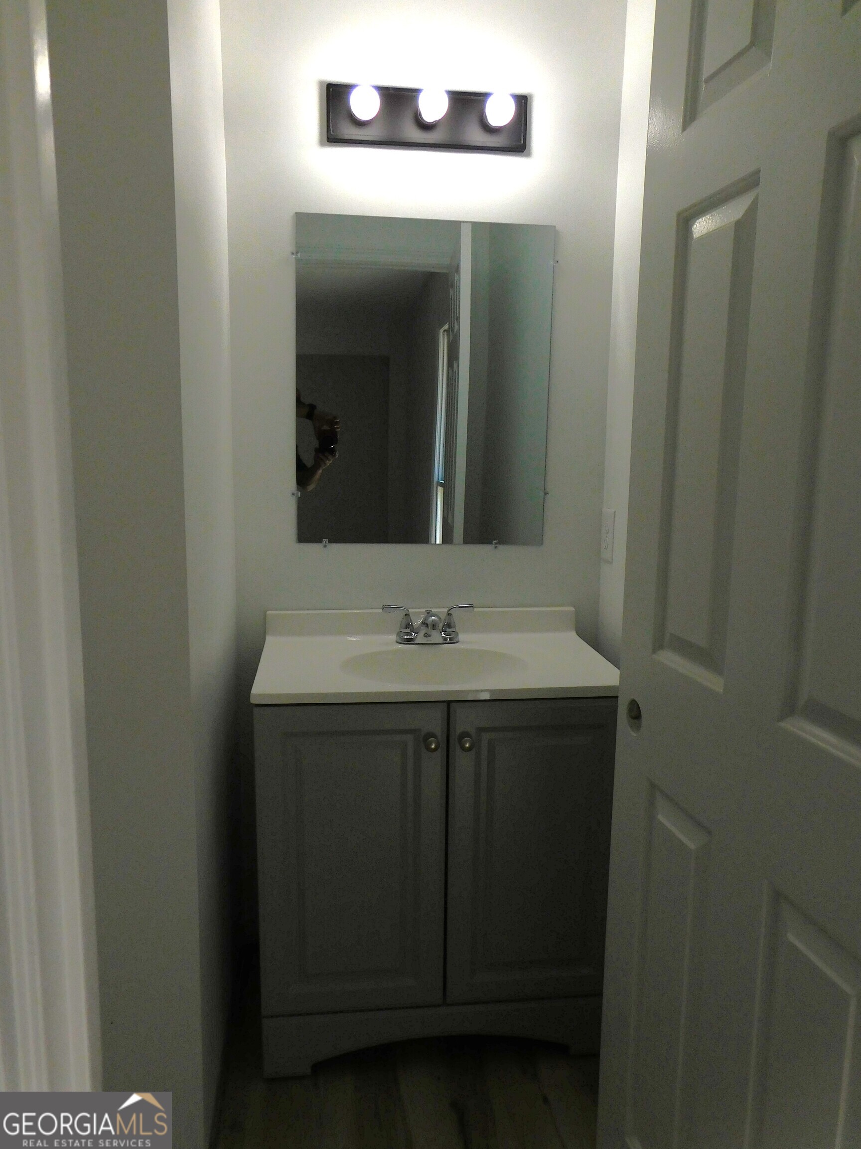 1286 Britain Drive Property Photo 14