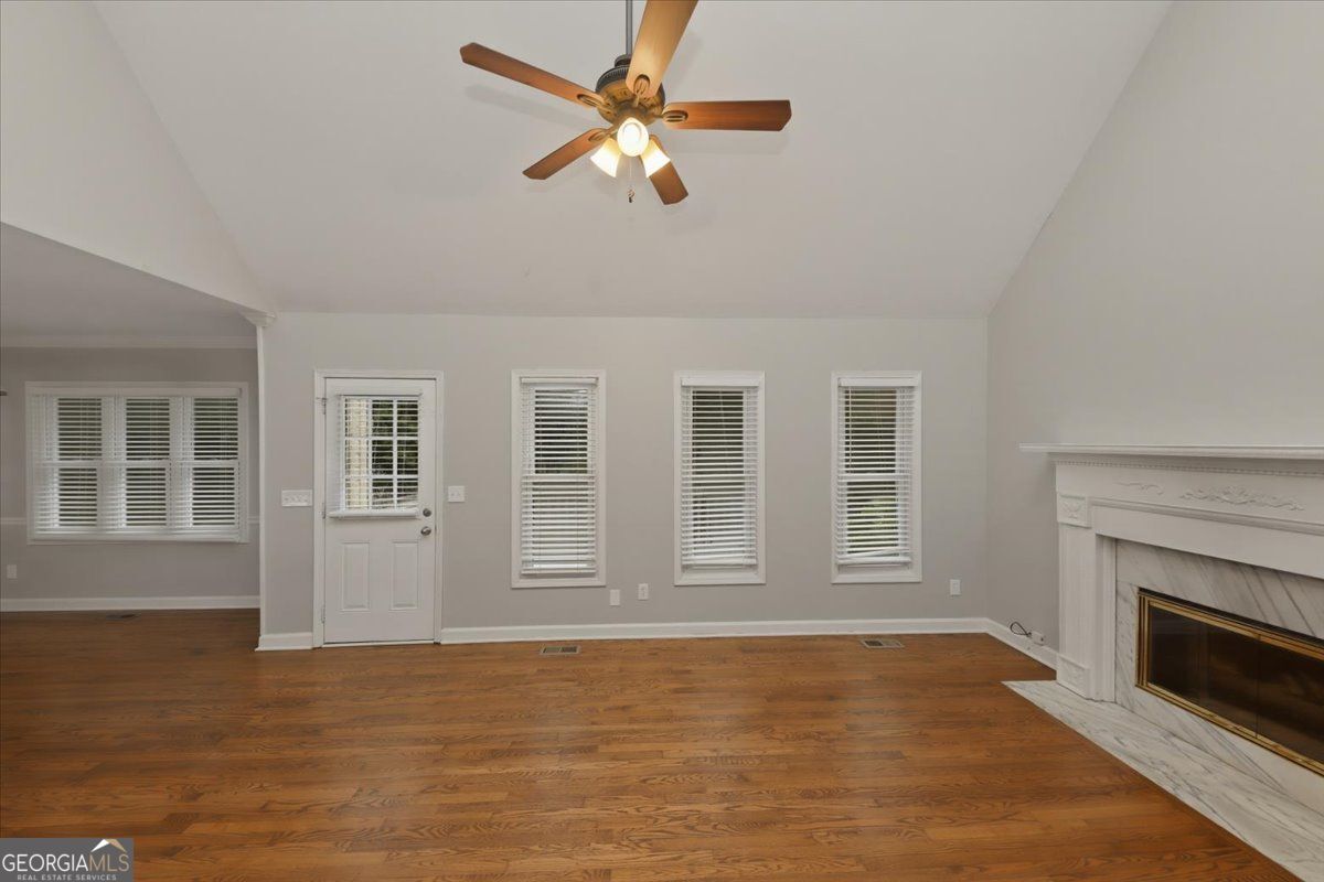 1798 Poinsettia Drive Property Photo 8