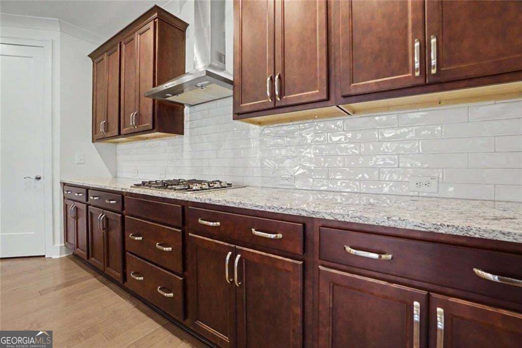 226 Floral Valley Drive Property Photo 9