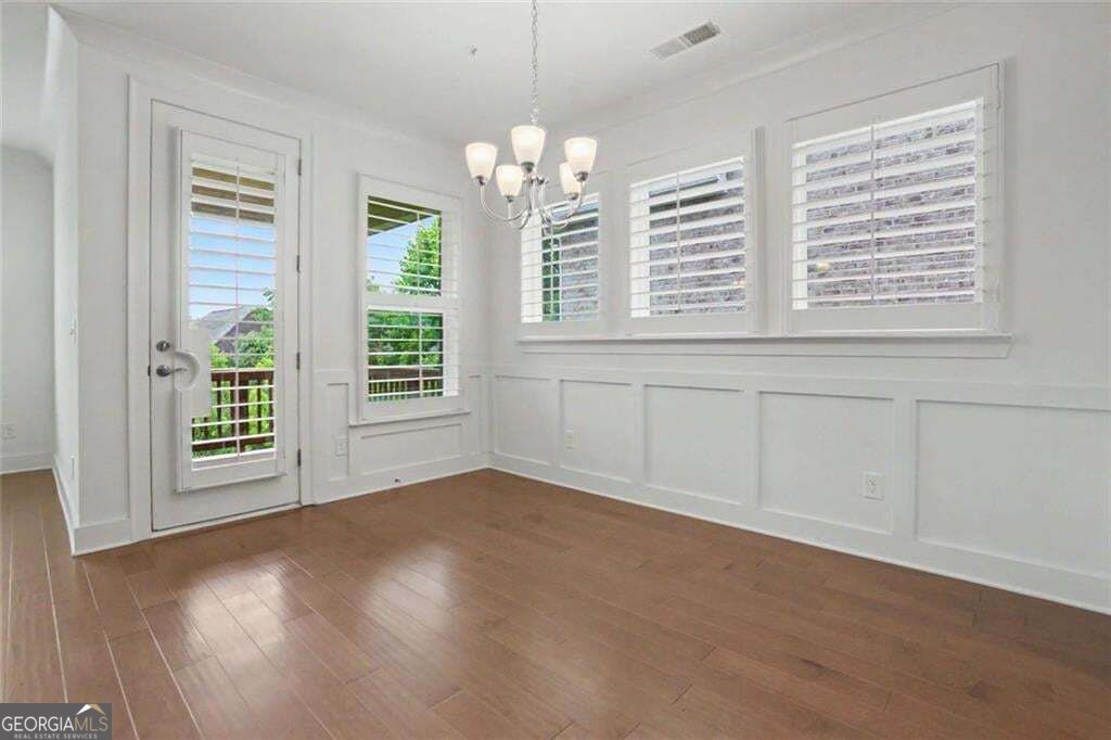 226 Floral Valley Drive Property Photo 15