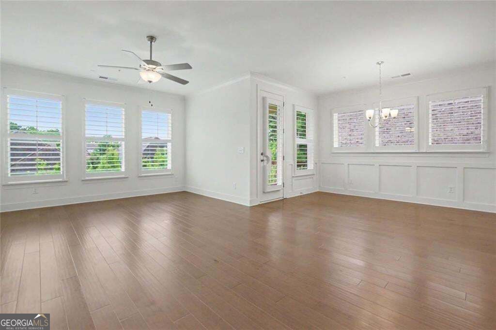 226 Floral Valley Drive Property Photo 18