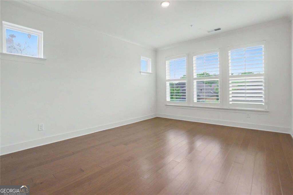 226 Floral Valley Drive Property Photo 22