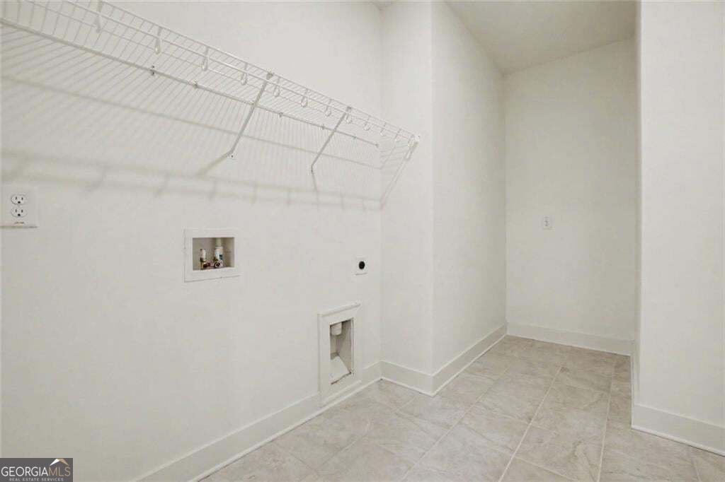 226 Floral Valley Drive Property Photo 30