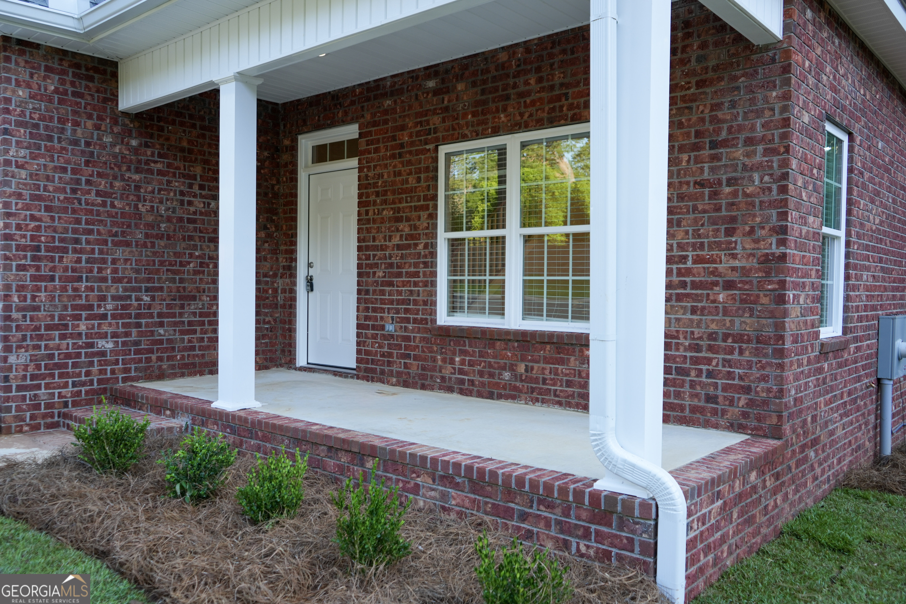 118 Fox Fire Court Property Photo 3