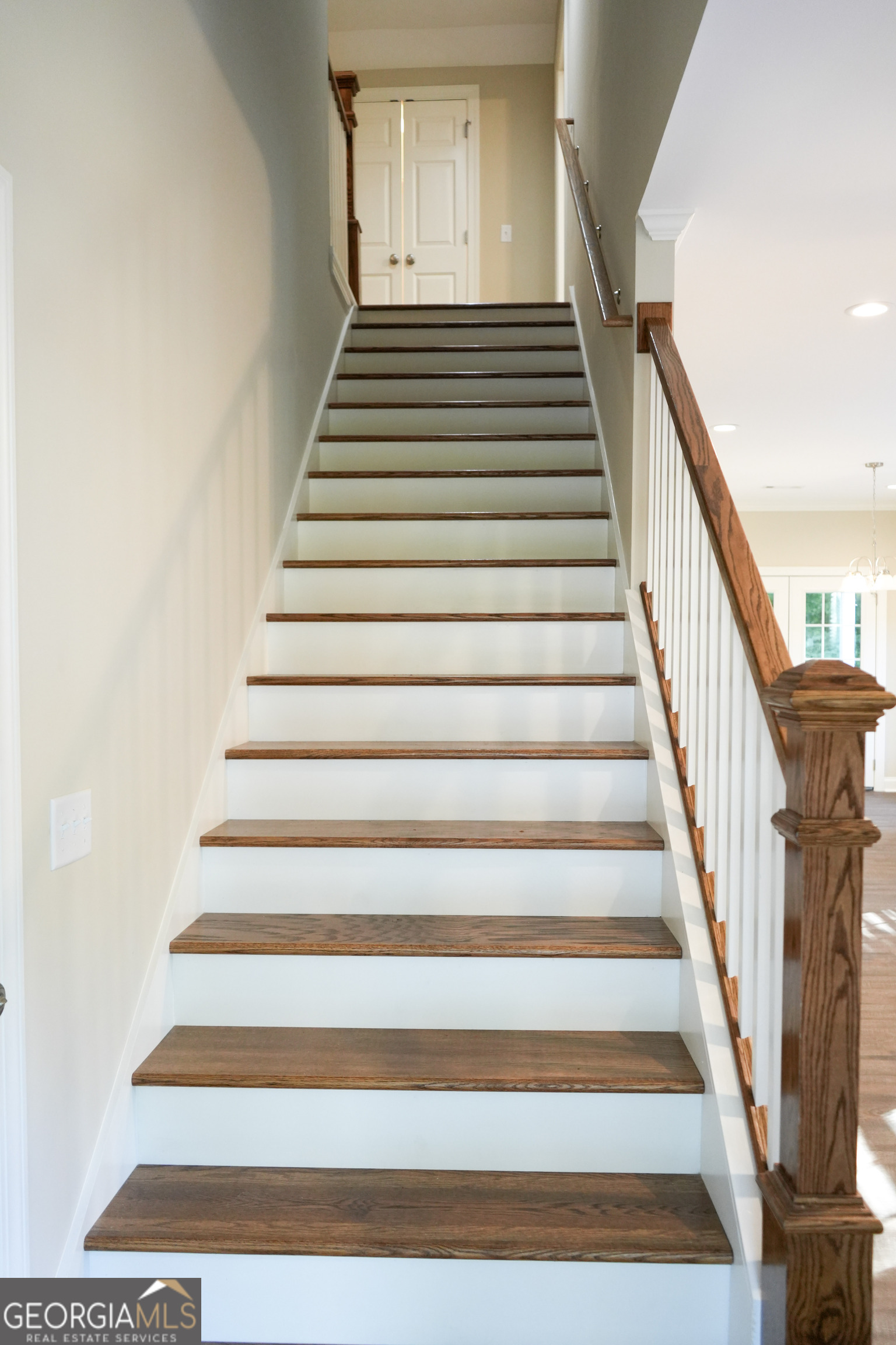 118 Fox Fire Court Property Photo 4