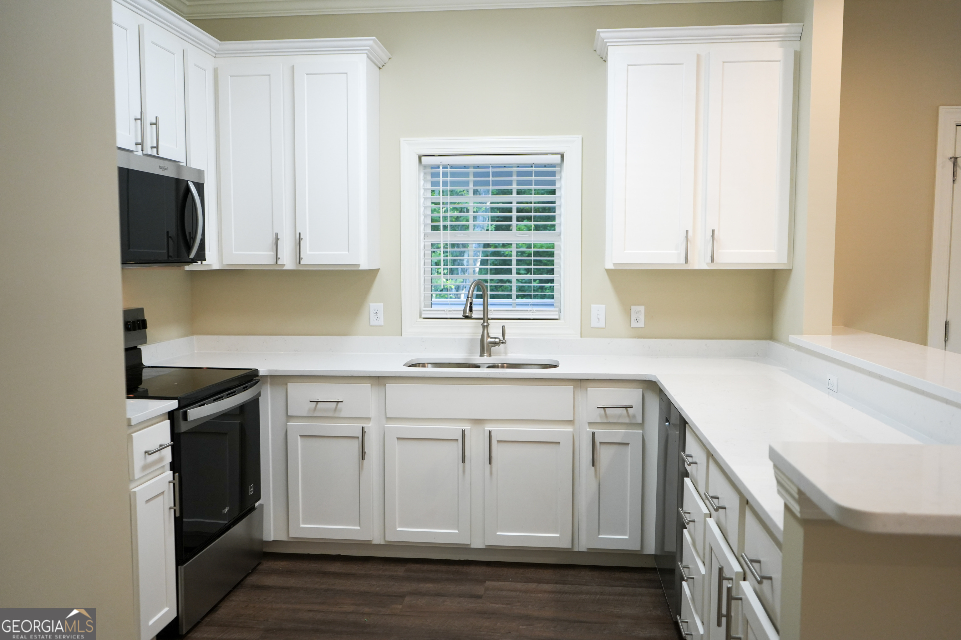 118 Fox Fire Court Property Photo 11