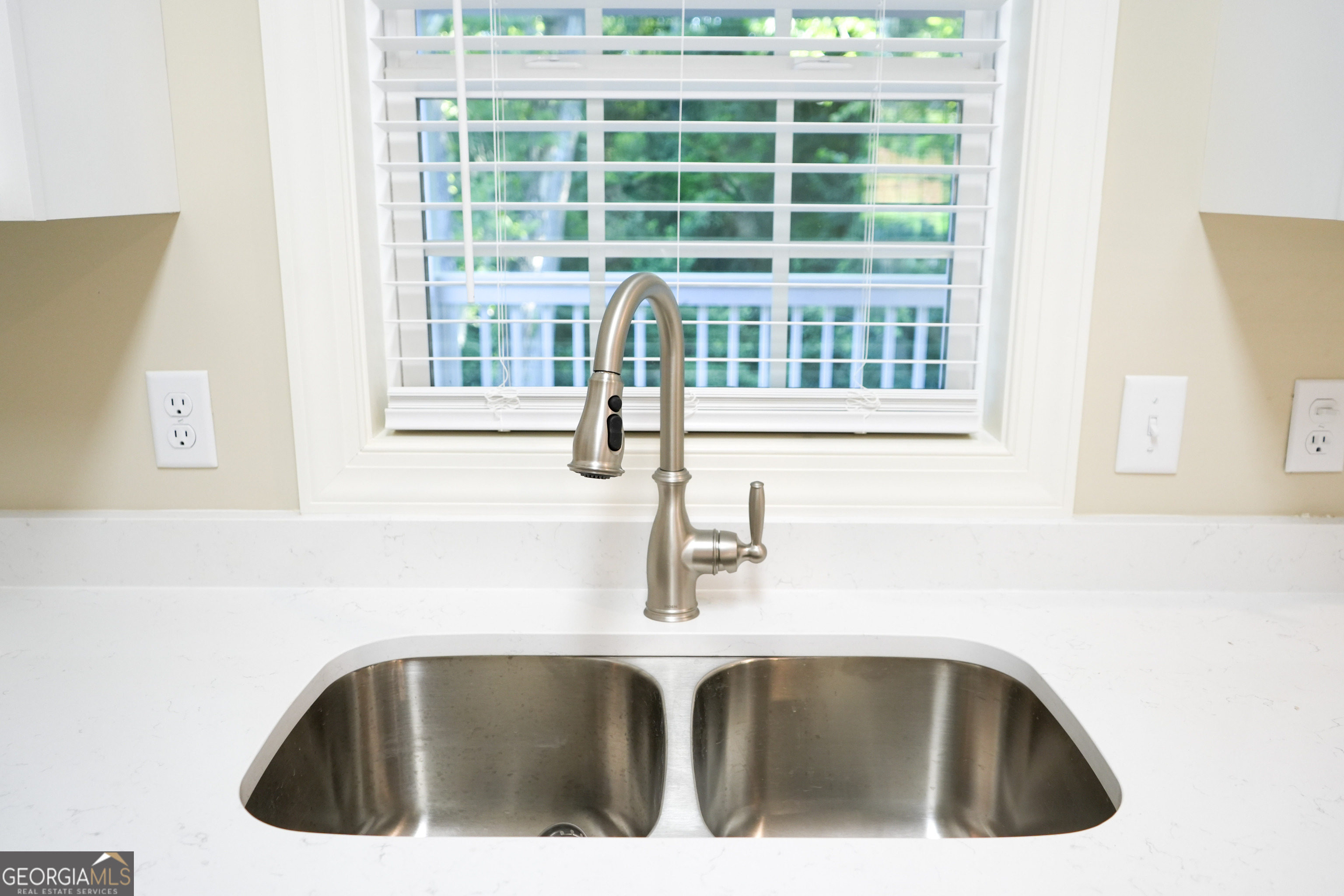 118 Fox Fire Court Property Photo 13