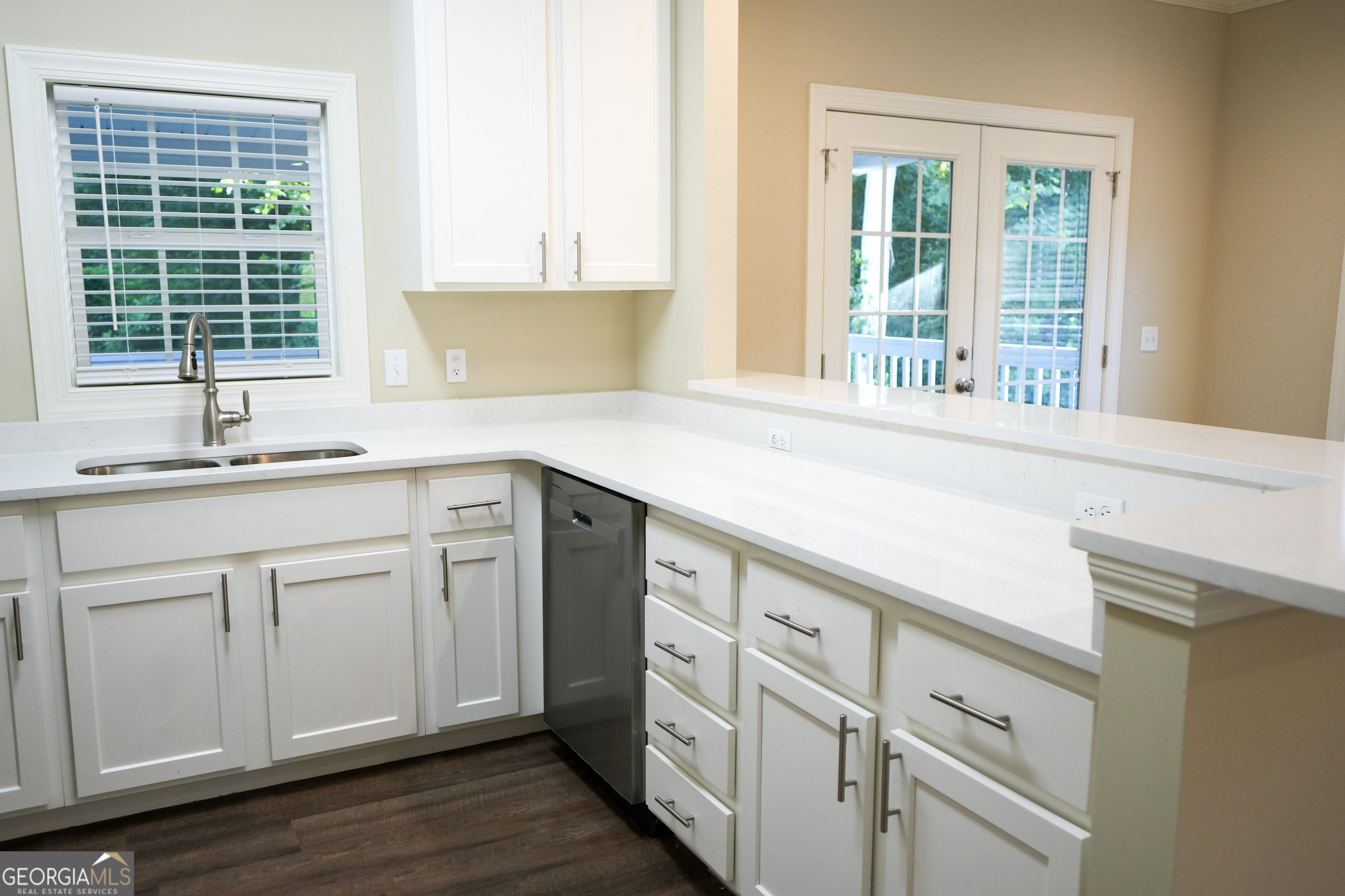 118 Fox Fire Court Property Photo 15