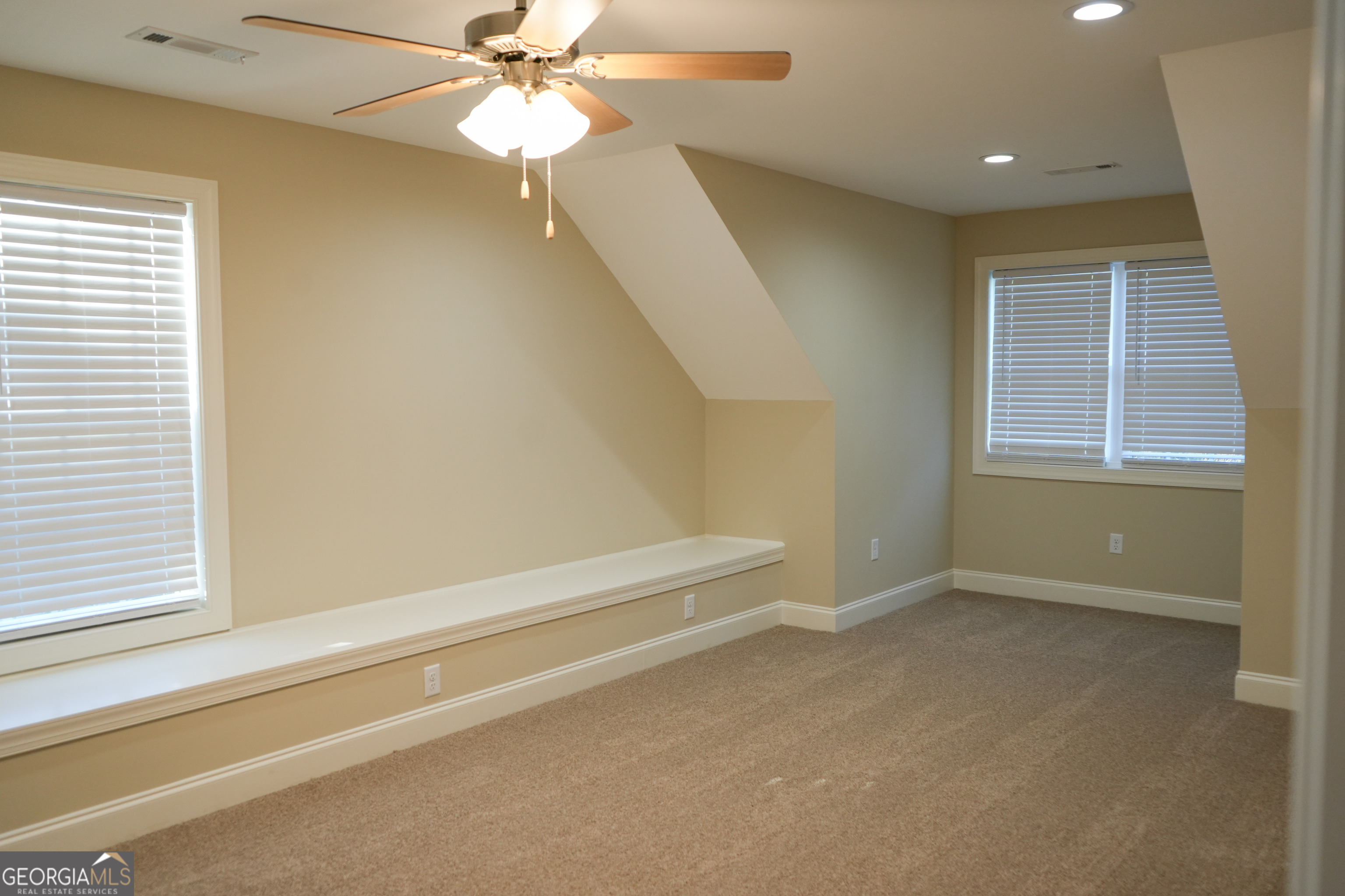 118 Fox Fire Court Property Photo 30