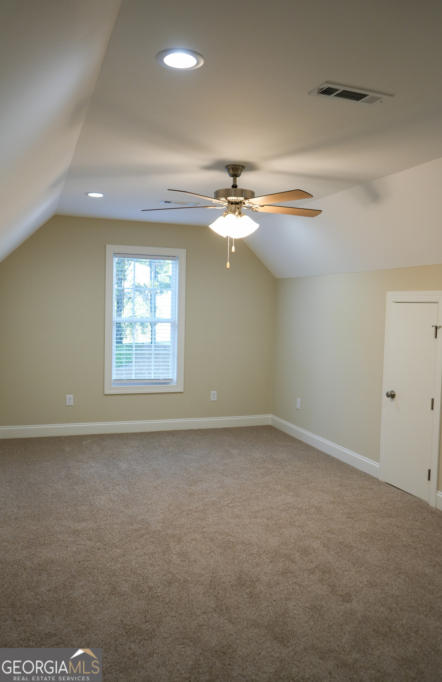 118 Fox Fire Court Property Photo 35