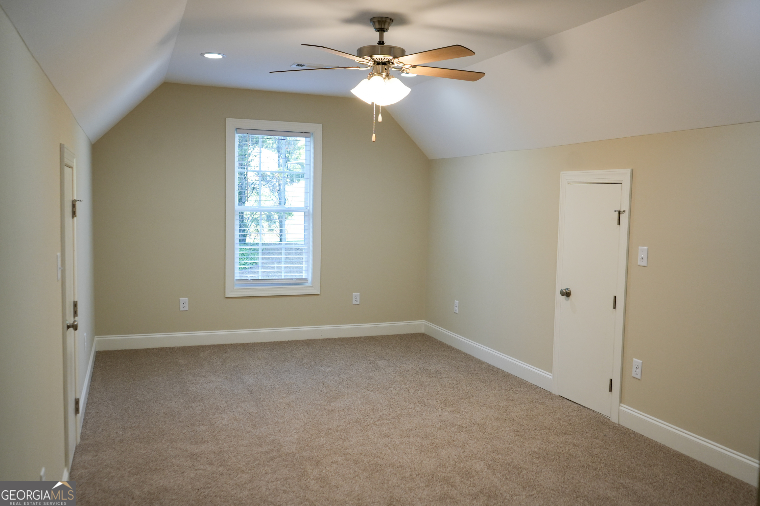 118 Fox Fire Court Property Photo 36