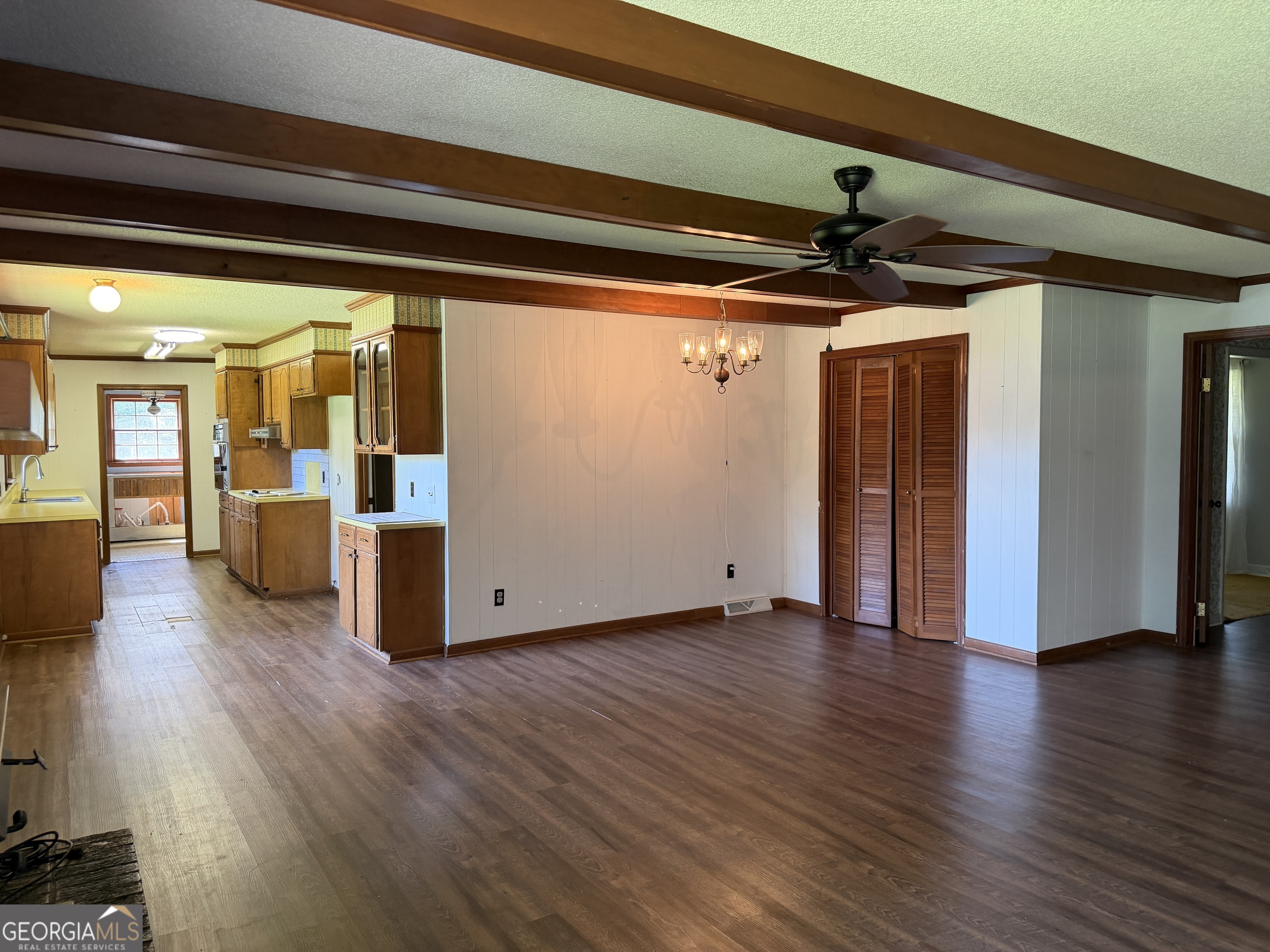 257 Lonnie Burke Road Property Photo 7