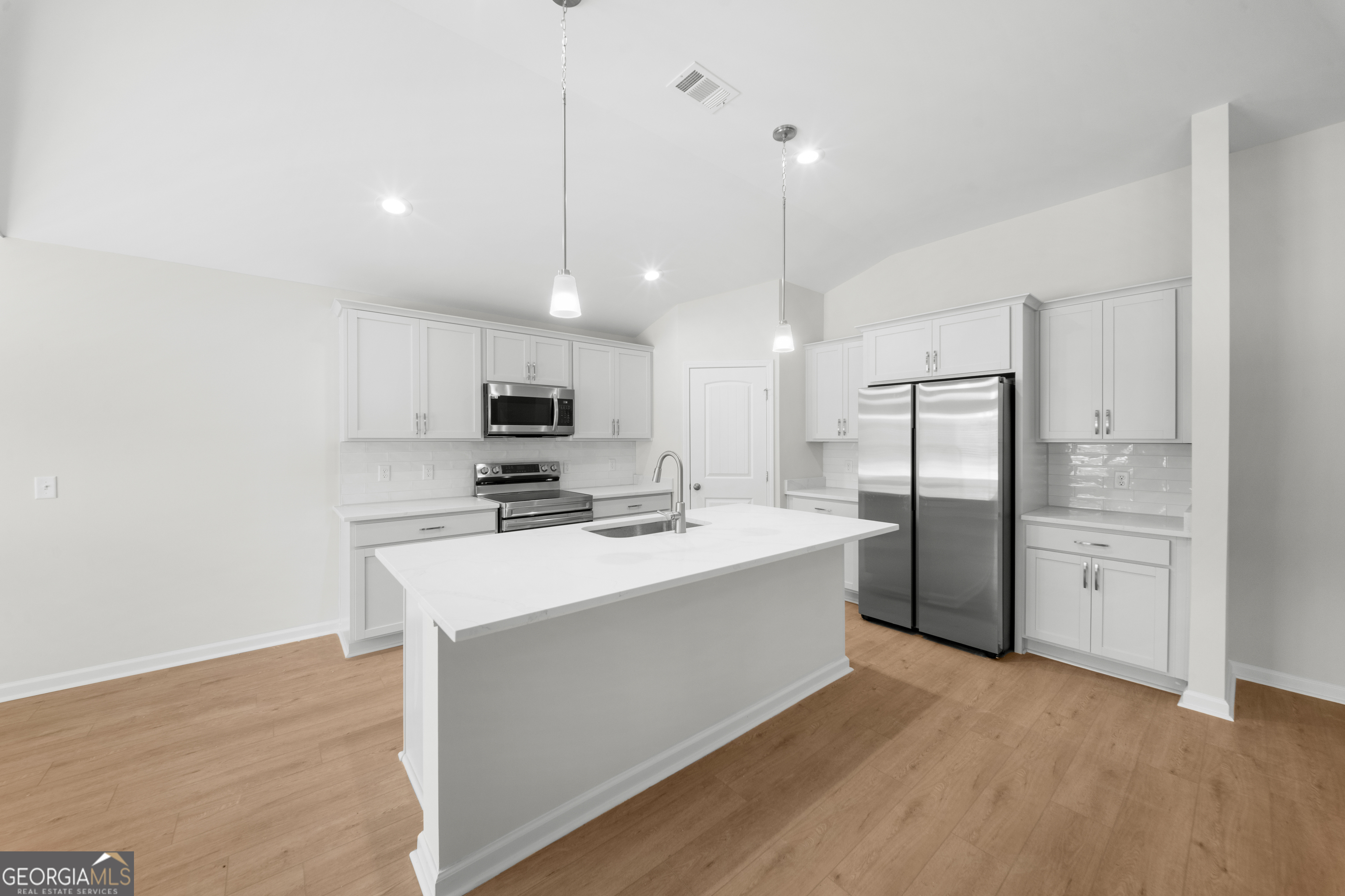 128 Hamner Drive Property Photo 8