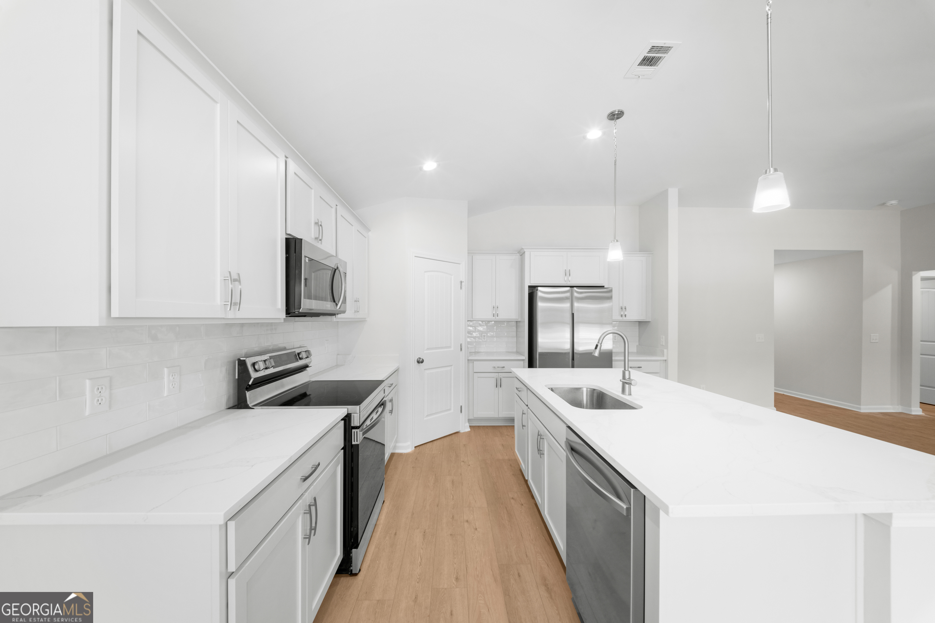 128 Hamner Drive Property Photo 10