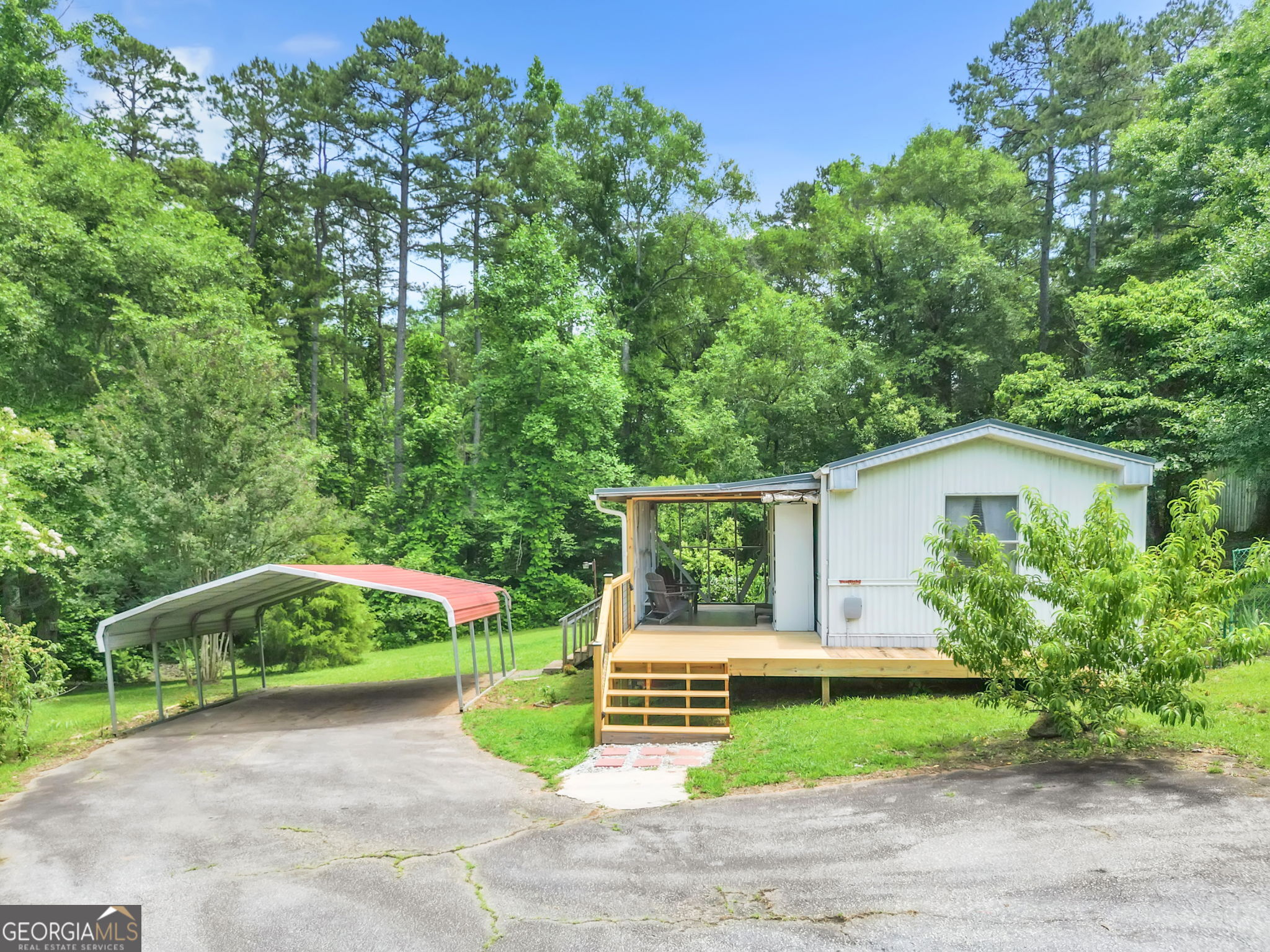 506 Charlies Creek Road Property Photo 2