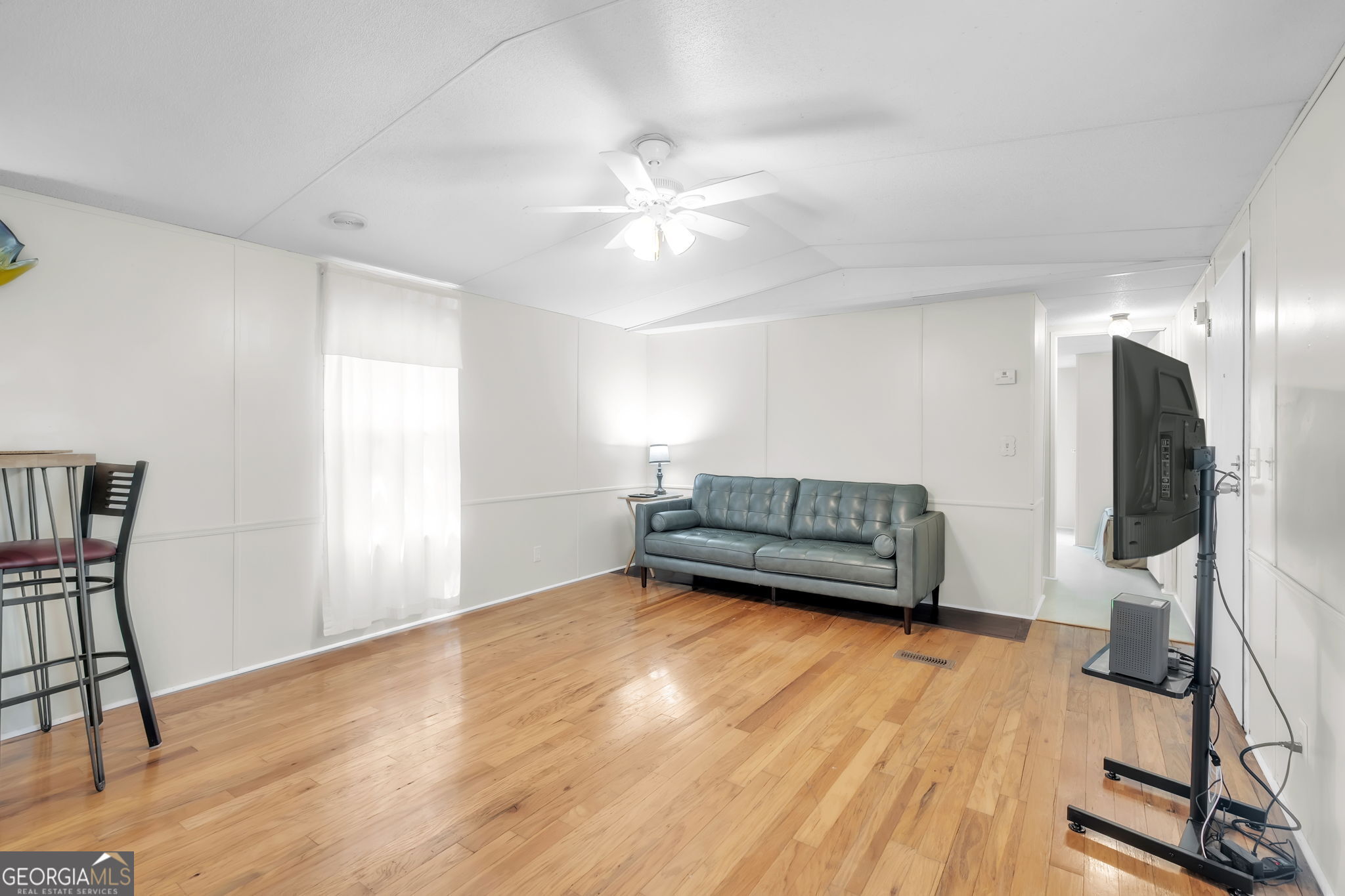 506 Charlies Creek Road Property Photo 4