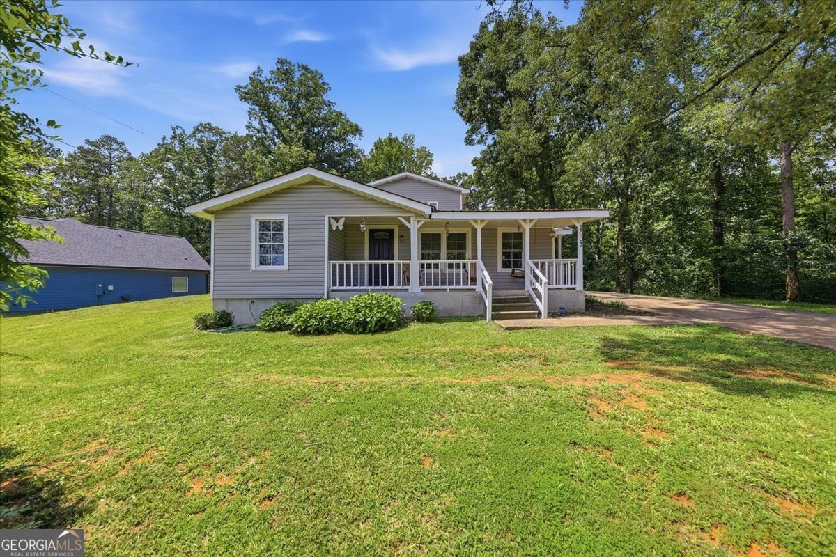 2607 Cochran Road Property Photo 1
