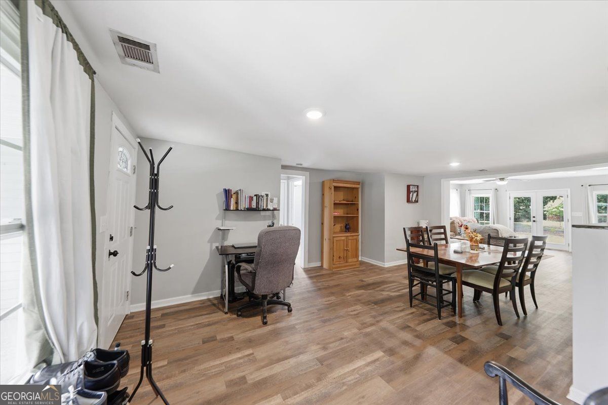 2607 Cochran Road Property Photo 6