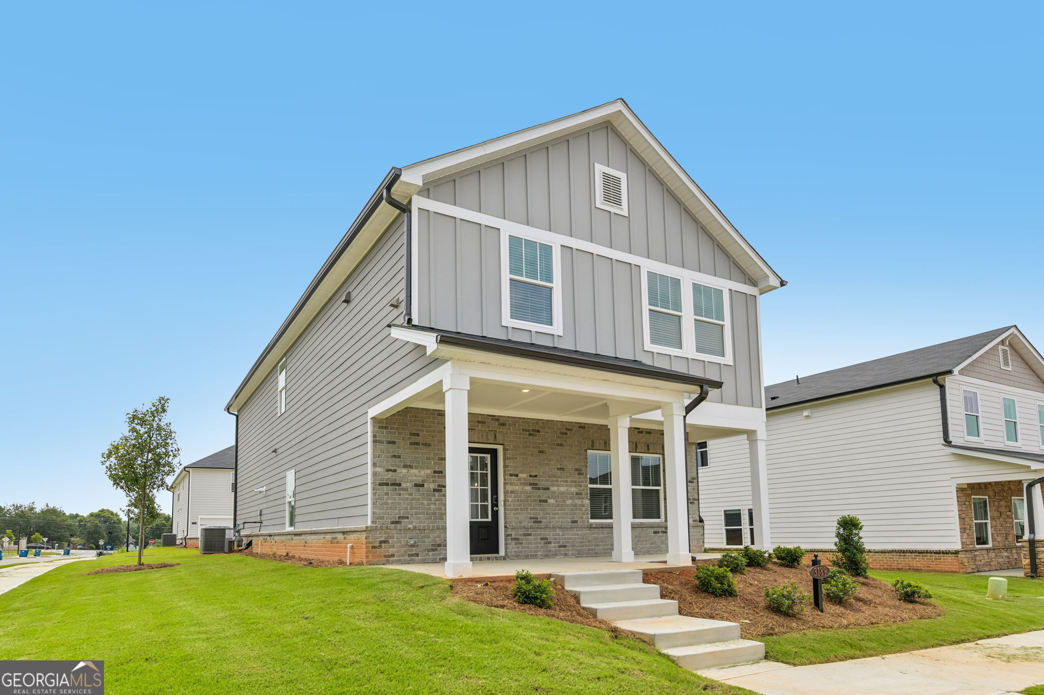 3189 Misty Springs Path Property Photo 5