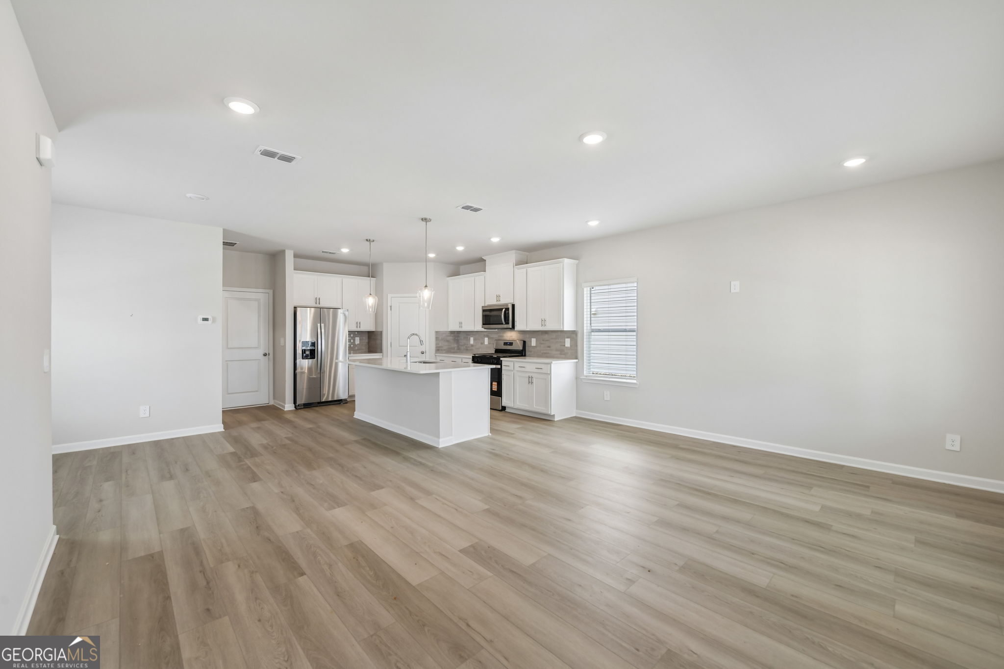 3189 Misty Springs Path Property Photo 12