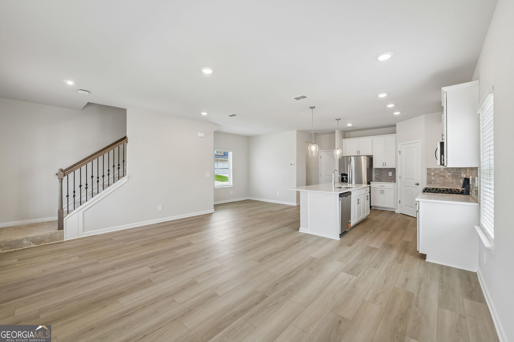 3189 Misty Springs Path Property Photo 13