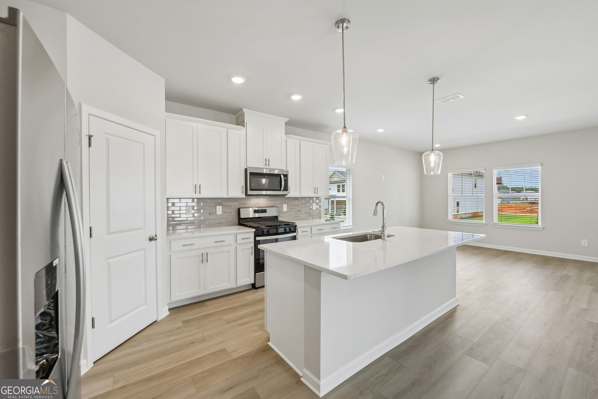 3189 Misty Springs Path Property Photo 15