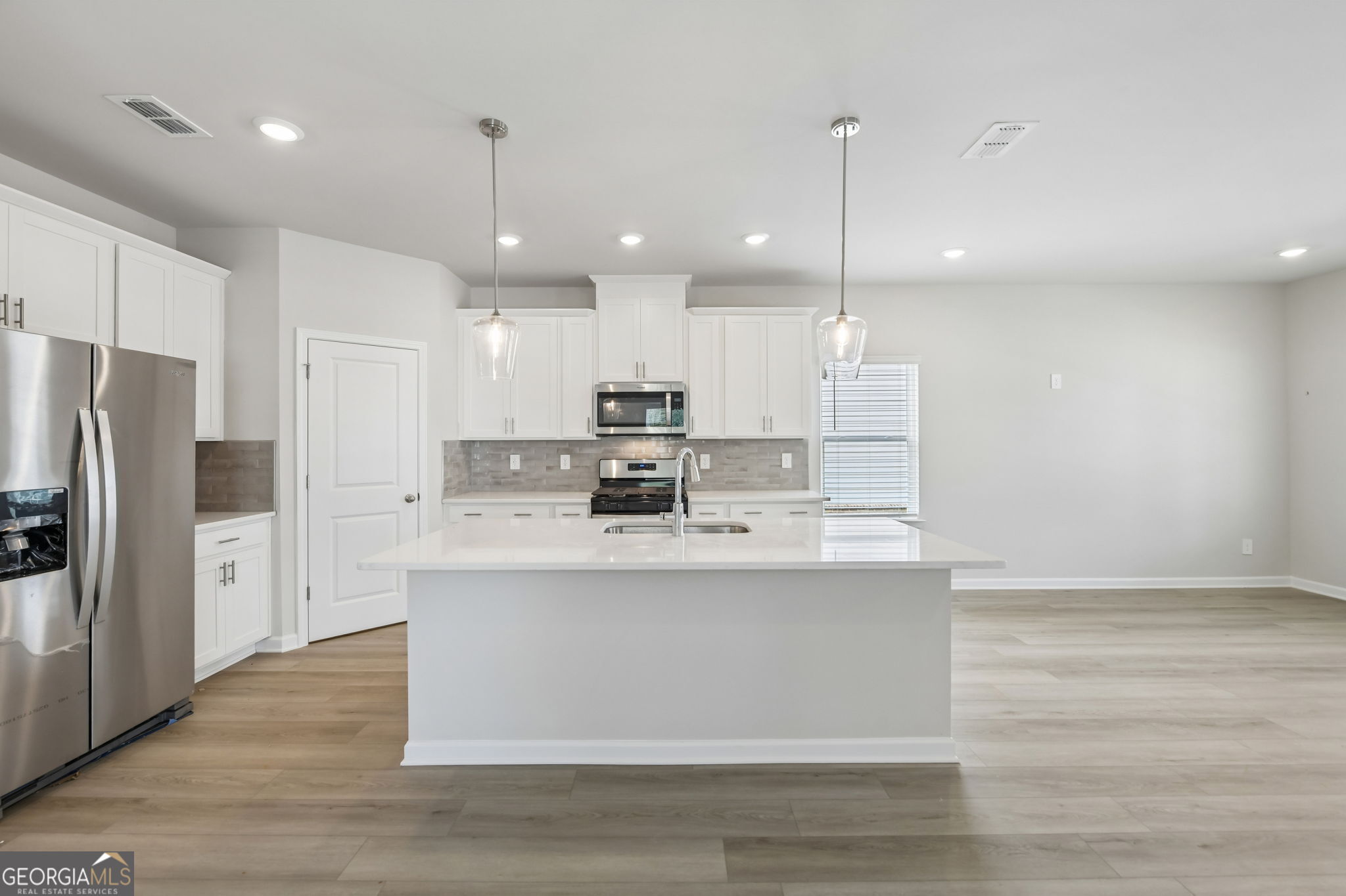 3189 Misty Springs Path Property Photo 16