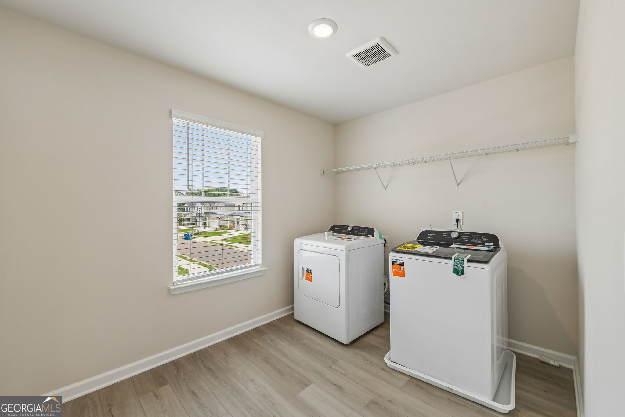 3189 Misty Springs Path Property Photo 32