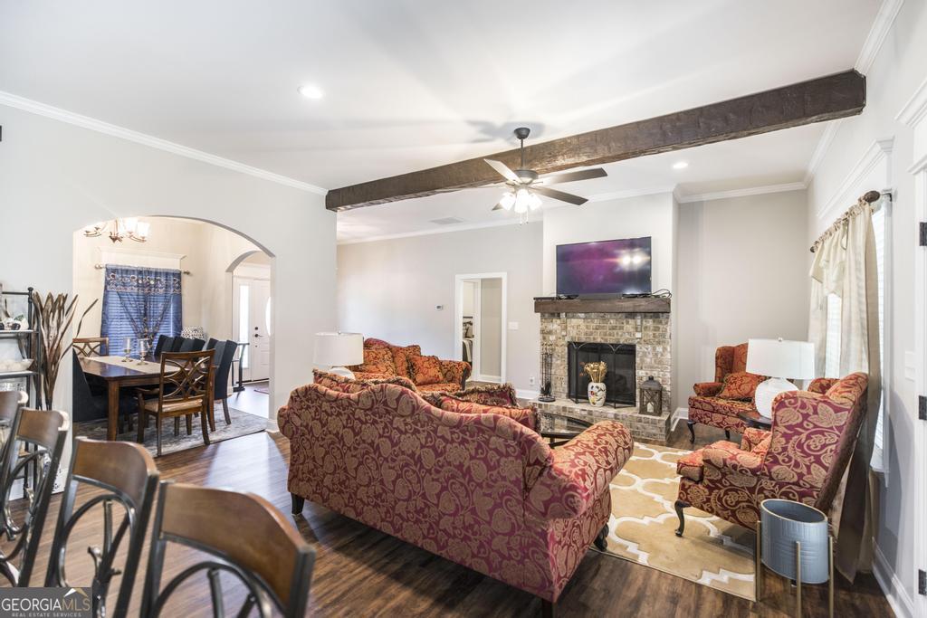 374 Carrick Way Property Photo 12