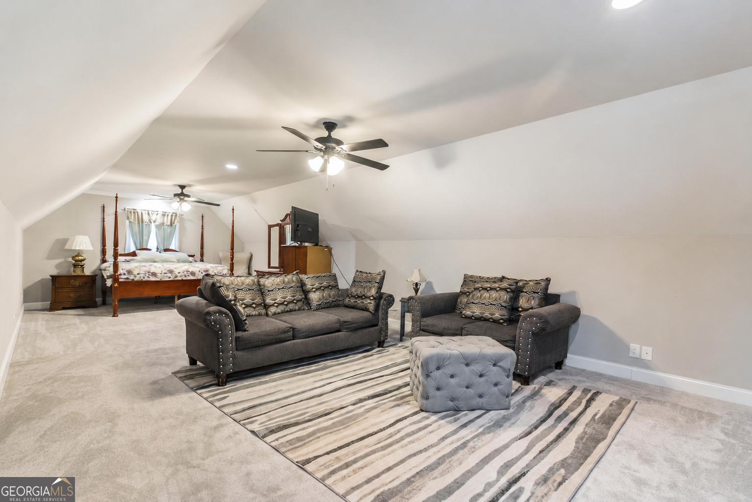 374 Carrick Way Property Photo 30