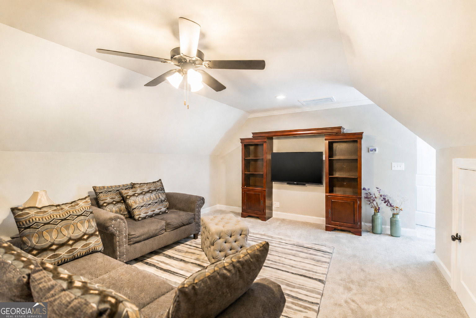 374 Carrick Way Property Photo 31