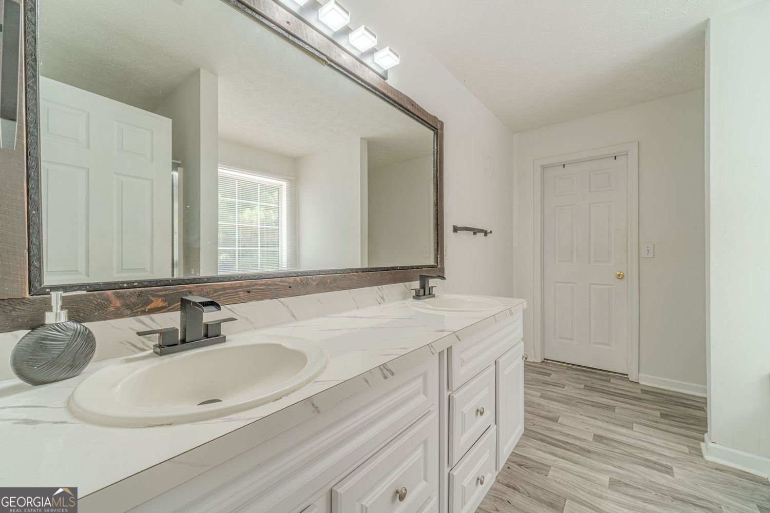207 Belmont Drive Property Photo 22