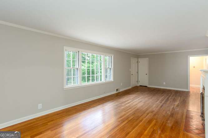 100 Ridgewood Drive Property Photo 3
