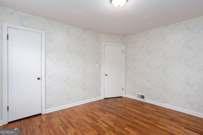 100 Ridgewood Drive Property Photo 15