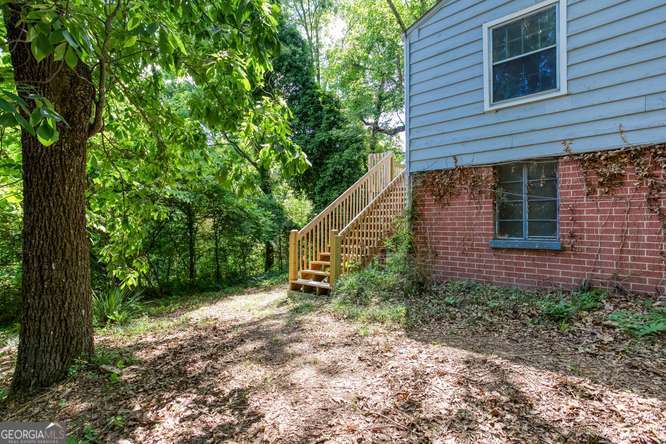 100 Ridgewood Drive Property Photo 31