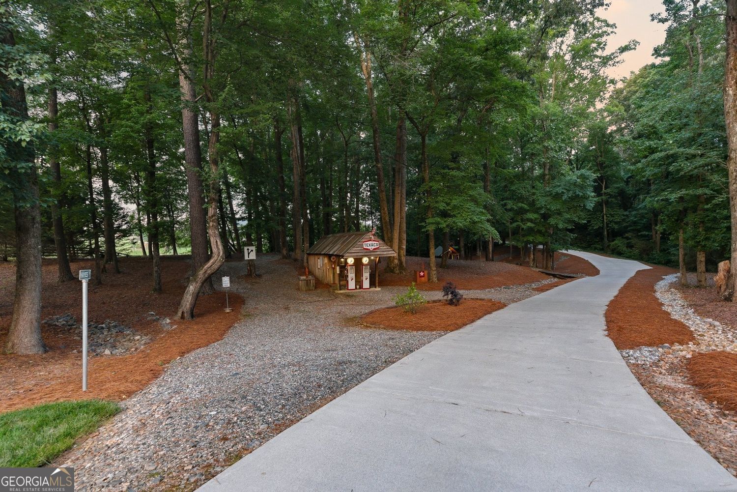 5135 Howard Road Property Photo 175