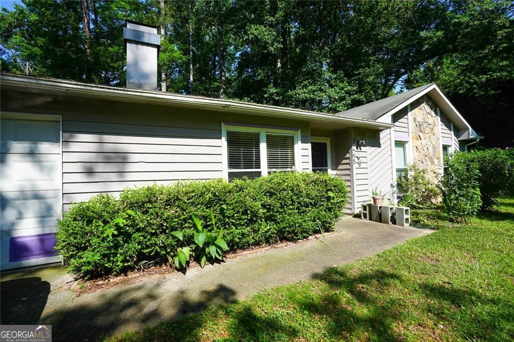 8265 Park Ridge Drive Property Photo 2